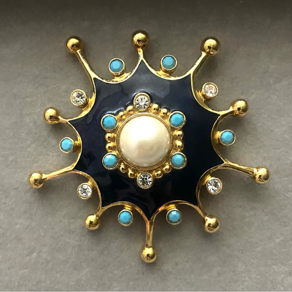 Avon Vintage Jose & Maria Barrera "Roman Holiday" Starburst Brooch Pendant - Picture 1 of 3